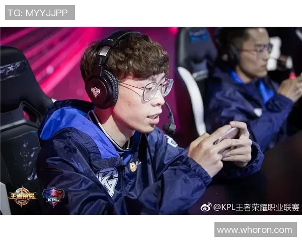 天下足球英雄传承赛场荣耀与激情的传奇故事 天下足球英雄传承赛场荣耀与激情的传奇故事